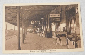 Hoek van Holland Station postcard Railroad Station - Picture 1 of 2