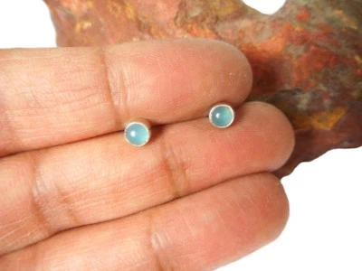 Small Round AQUAMARINE  Sterling  Silver  925  Gemstone Stud Earrings  -  4 mm — 第 1/4 张图片
