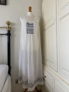 Toast White Navy Blue Embroidered 100% Cotton Sleeveless Long Beach Dress UK12 - Picture 1 of 8