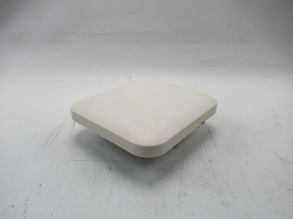 Extreme Networks AP-7532I AP-7532-67030-US Wireless Access Point Gigabit PoE - Image 1 of 4