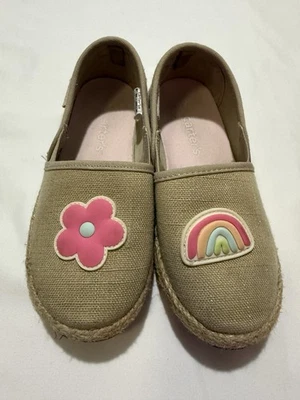 Carter’s Niñas Alpargatas Zapatos Beige Arco Iris Flor Sin Cordones Talla 12 Foto 1 de 4