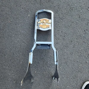 Harley Davidson Sissy Bar Winged Bar + Shield Insert Vintage Chrome Made In USA - Bild 1 von 7