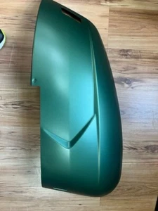 ROYAL ALLOY GP125-300 R/H SIDE PANEL MATT GREEN P/N 3.403-GP125-R-009 LOFT - Picture 1 of 6