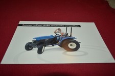 New Holland Boomer Tractor Post Card Brochure AMIL15 ver7