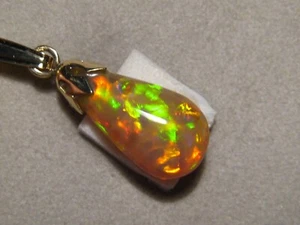 4,4 ct Welo Opal Anhänger, massiv 14 k Gelbgold - Bild 1 von 15