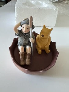 Charpénte classic WINNIE THE POOH and CHRISTOPHER ROBIN paperweight boxed. - Picture 1 of 11