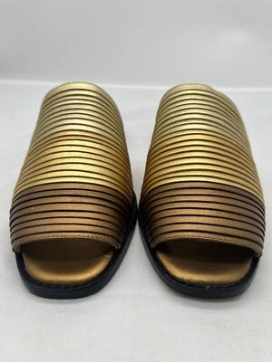 Chinelos Vintage Liz Claiborne Ouro 3 Tons Tamanho 6 1/2 Fabricados Na Itália NOVO Raro - Imagem 1 de 4