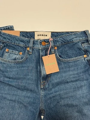 Jeans rectos elásticos relajados con botones de tiro alto Boden tobillo dobladillo crudo talla 4 Petite Foto 1 de 3