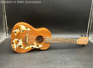 Ukulele - Picture 1 of 4