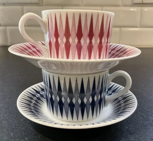 ARABIA DI FINLANDIA SET 2 TAZZINE E PIATTINI ESPRESSO ARABIA REVONTULI - Foto 1 di 10