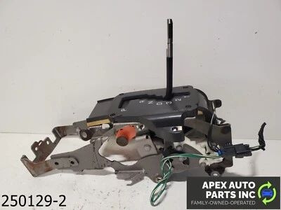 OEM 2001-2004 Cadillac Seville 4.6L  TRANSMISSION GEAR SHIFTER LEVER ASSEMBLY - Image 1 of 4