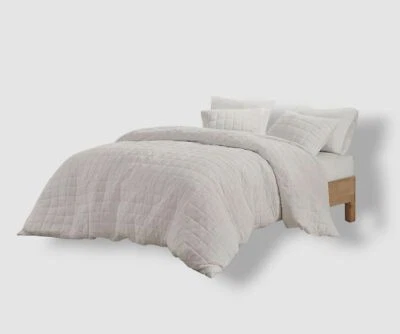 Natori White Cocoon Quilt Top 3-Piece Full/Queen Duvet Cover Set - Image 1 of 4