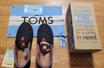*Brand New*Toms Classics houndstooth Faux Fur Slip-On Shoes Youth 5 Black - Image 1 of 4