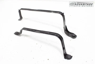 AUDI A4 QUATTRO 2017-2024 TANQUE DE COMBUSTIBLE CORREA MONTAJE SOPORTE CONJUNTO DE 2 OEM Foto 1 de 4