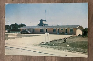 Heyworth Illinois Meretta Motel Vintage Postcard - Picture 1 of 2