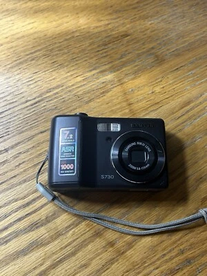 Cámara digital Samsung Digimax S730 7,2 MP - negra Foto 1 de 2