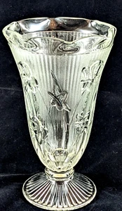 Jeannette Glass IRIS AND HERRINGBONE Crystal Footed Flower Vase 9" - Picture 1 of 8