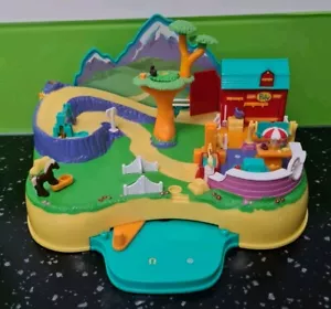 Vintage Polly Pocket Bluebird Horse Riding Stable Farm Magnetic Moving 1998 - Picture 1 of 16