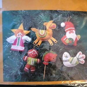 The Creative Circle Felt Ornament Kit 2105 Fantasy Ornaments Makes 6 NEW! - Picture 1 of 4