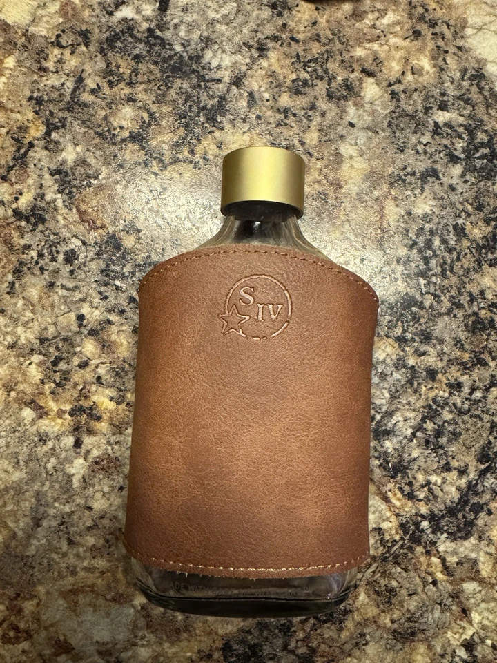 Maker's Mark Glass SIV Logo Flask with Leather Sleeve NEW 200ml - Image 1 of 4