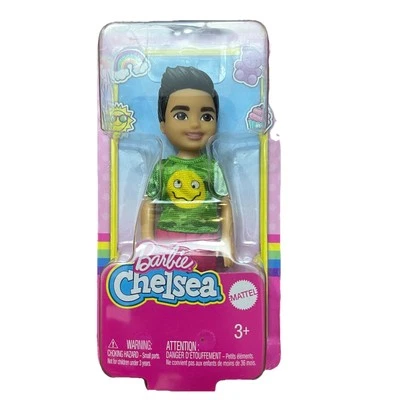 Barbie Club Chelsea 2018 morena niño muñeca tie dye emoji cara sonriente Tommy Foto 1 de 2