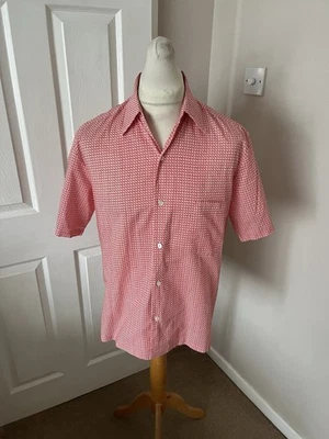 Men’s Pink Maison Martin Margiela Short Sleeve Shirt Size 41  - Image 1 of 4