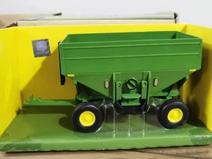 ERTL #45327 John Deere Gravity Wagon 1/32 Die-Cast not taken out of Box - Picture 1 of 6