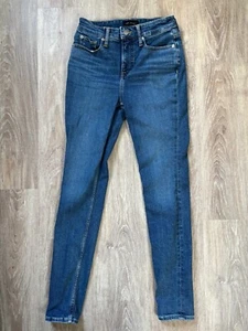 Free Assembly Women's Blue Jeans size 2 Medium Wash - Picture 1 of 3