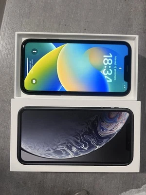 Apple iPhone XR 64GB Nero Funzionante, Sbloccato,Con Scatola, Caricatore, Cover  - Immagine 1 di 4