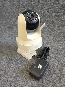 D-Link DCS-5020L Pan & Tilt Wi-Fi Wireless Day/Night Security Camera - Picture 1 of 8