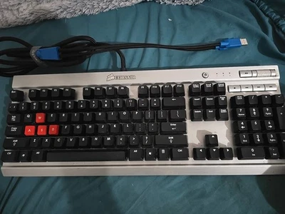 Corsair Vengeance K60 Mechanical Gaming Keyboard – Cherry MX Red – Aluminum Fram - Image 1 of 4