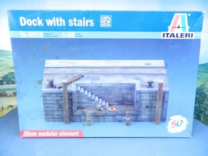 1/35 Kit Italeri No. 5615 DOCK WITH STAIRS New in Open Box - Picture 1 of 3