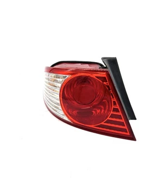 Задний фонарь со стороны водителя левая сторона кузова 2004-2006 Kia Amanti - Изображение 1 из 4