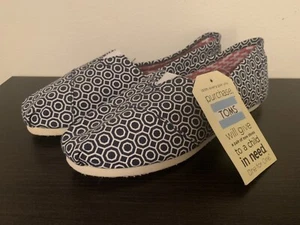 New Toms Women’s Classics - Picture 1 of 3