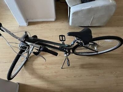 Schwinn 多用途自行车 700c 车轮 18 速混合动力车(全新未 Riden) — 第 1/4 张图片