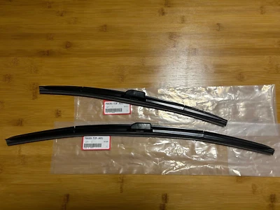Par genuino de limpiaparabrisas delantero nuevo para Honda Accord 2013-2017 2/4 puertas Foto 1 de 4