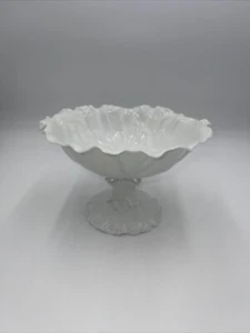Anémona Tettau Antiquariat Cuenco de porcelana blanco con pie, cuenco de confitería, - Imagen 1 de 11