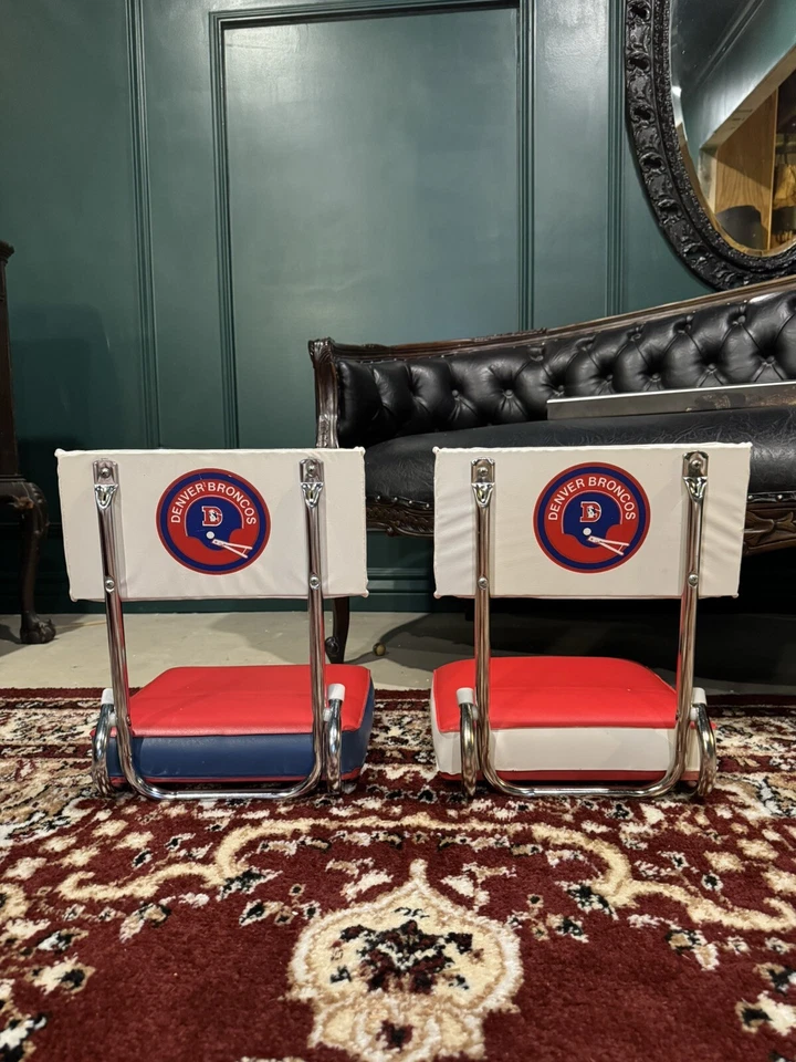 Asiento de estadio plegable acolchado de fútbol americano vintage de los Denver Broncos logotipo antiguo - par Foto 1 de 4
