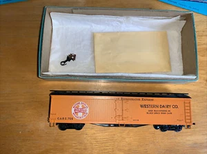 Athearn HO Scale Kit#5342 50' Western Dairy Express Wood Reefer. LN - Picture 1 of 7