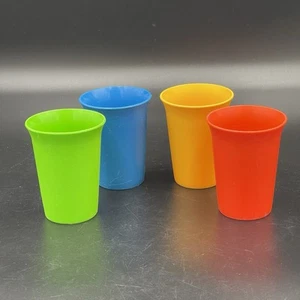 Tupperware Schnabeltassen Glockenbecher 109 Primärfarben ohne Deckel VINTAGE 4er Set - Bild 1 von 7