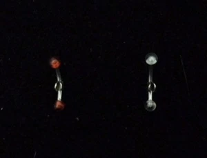 NUEVO Perforación corporal con bola de color de acero inoxidable curva para cejas 16 mm B20 - Imagen 1 de 1