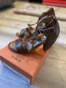 Miz Mooz pixie sandals Size 36  - Picture 1 of 4