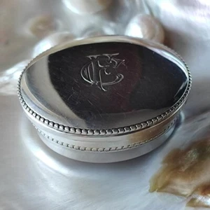 Vtg.Sterling Silver 800 Pillbox. Monogrammed pillbox Box Europe 11.6g - Picture 1 of 8