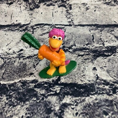 Figura de PVC Fraggle Rock GOBO 2,5" sosteniendo zanahoria de colección 1988 - Jim Henson Foto 1 de 4
