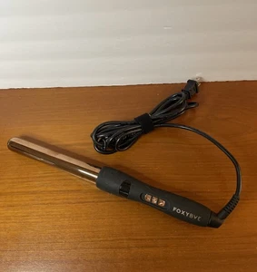 FoxyBae Haar Lockenstab Stab Rosegold Titan Neg Ionic Dual Volt verstellbar - Bild 1 von 6
