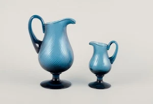 Signe Persson-Melin, Swedish glass artist. Two jugs made of art glass. 1970s - Picture 1 of 7