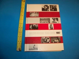 Vintage Encyclopedia Year Book 1997 Grolier - Picture 1 of 4