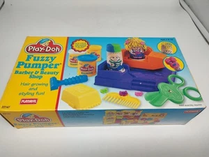 Vintage Play-Doh Fuzzy Pumper Barber & Beauty Shop Playset 22147 Incomplete - Picture 1 of 3