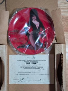 Elvira TVs Mistress Of The Dark 1980'S Vintage Collectors Plate With Certificate - Picture 1 of 3