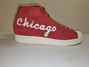 Adidas Pro Modell "Chicago" Herren Größe 11,5 Schuhe ART FV4485 rot verblasst - Bild 1 von 24